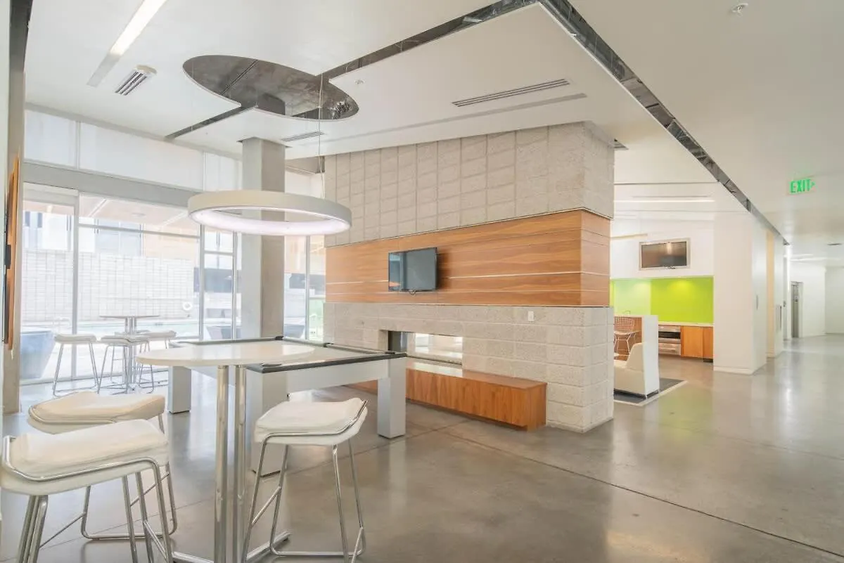 Apartment Serene 1Bd - Central Dt - Gym, Pool, Parking, W-D Phoenix
